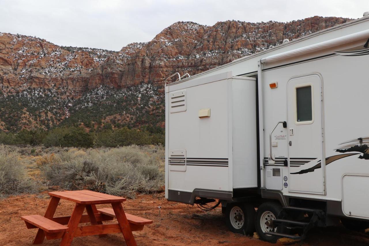 Отель Camp Valhalla At Zion Colorado City Экстерьер фото