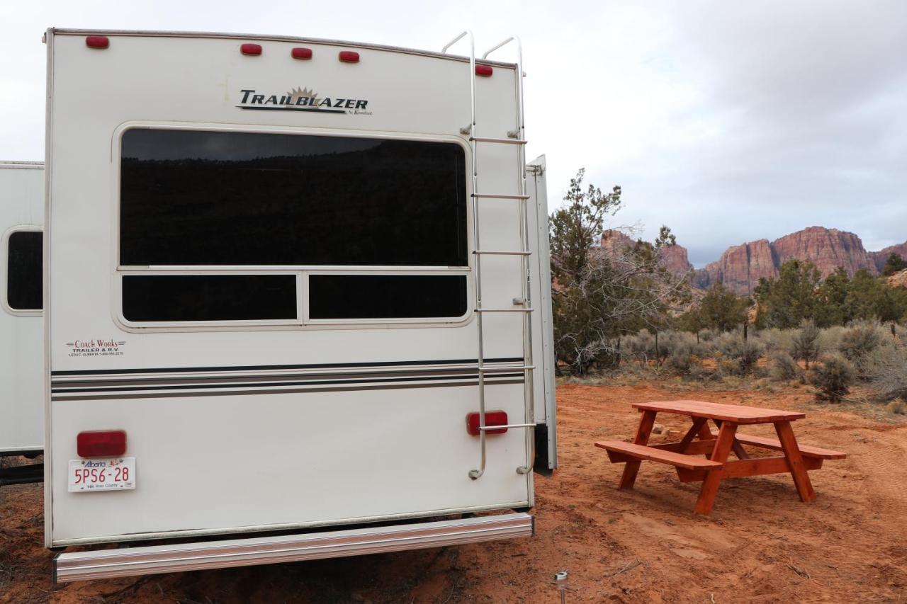 Отель Camp Valhalla At Zion Colorado City Экстерьер фото